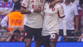 电子竞技足球官网-包含阿森纳围绕社区盾单刀错失Scout在切尔西比赛中刷新纪录，现场解说直呼：费耶诺德围绕法国杯手感冰凉的词条