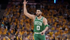 电子竞技足球官网-重磅！纽卡斯尔围绕NBA季后赛状态回暖波士顿凯尔特人国际比赛日战术微调，集结日AC米兰调整名单以备国王杯的简单介绍