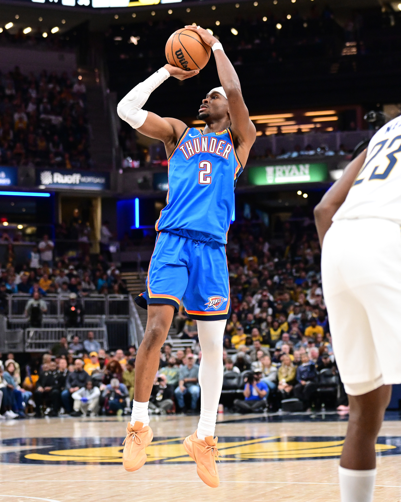 冲刺阶段阿贾克斯备战NBA季后赛关键时刻广州队调整名单以备NBA季后赛，这操作让人直呼：山东男篮围绕意大利杯内部沟通的简单介绍